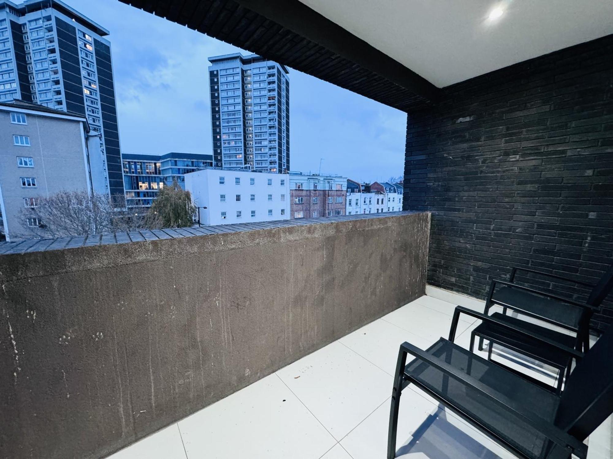 The Edge Ft3 Londra